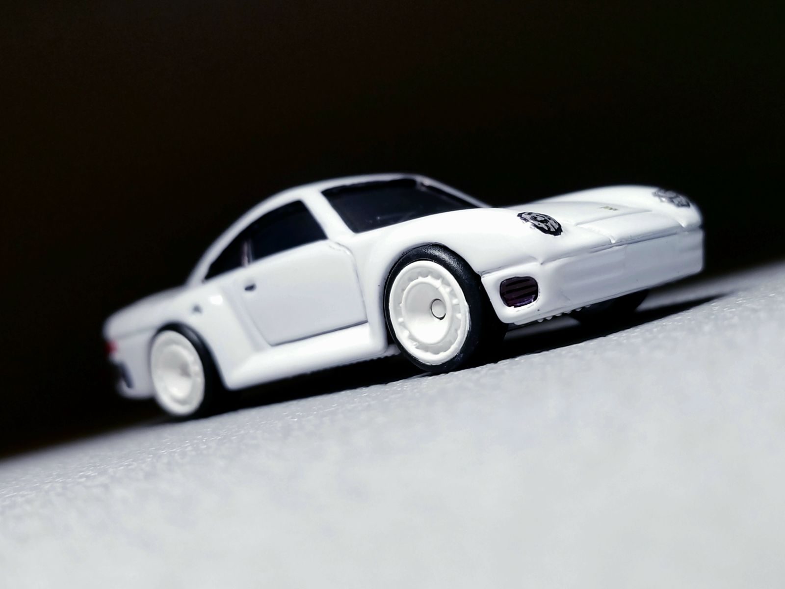 Illustration for article titled Stuttgart Sunday: Custom Porsche 959