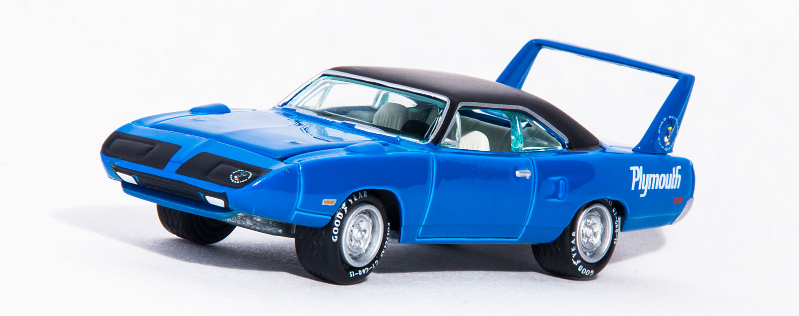 Illustration for article titled Johnny Lightning - Plymouth Superbird [Review]