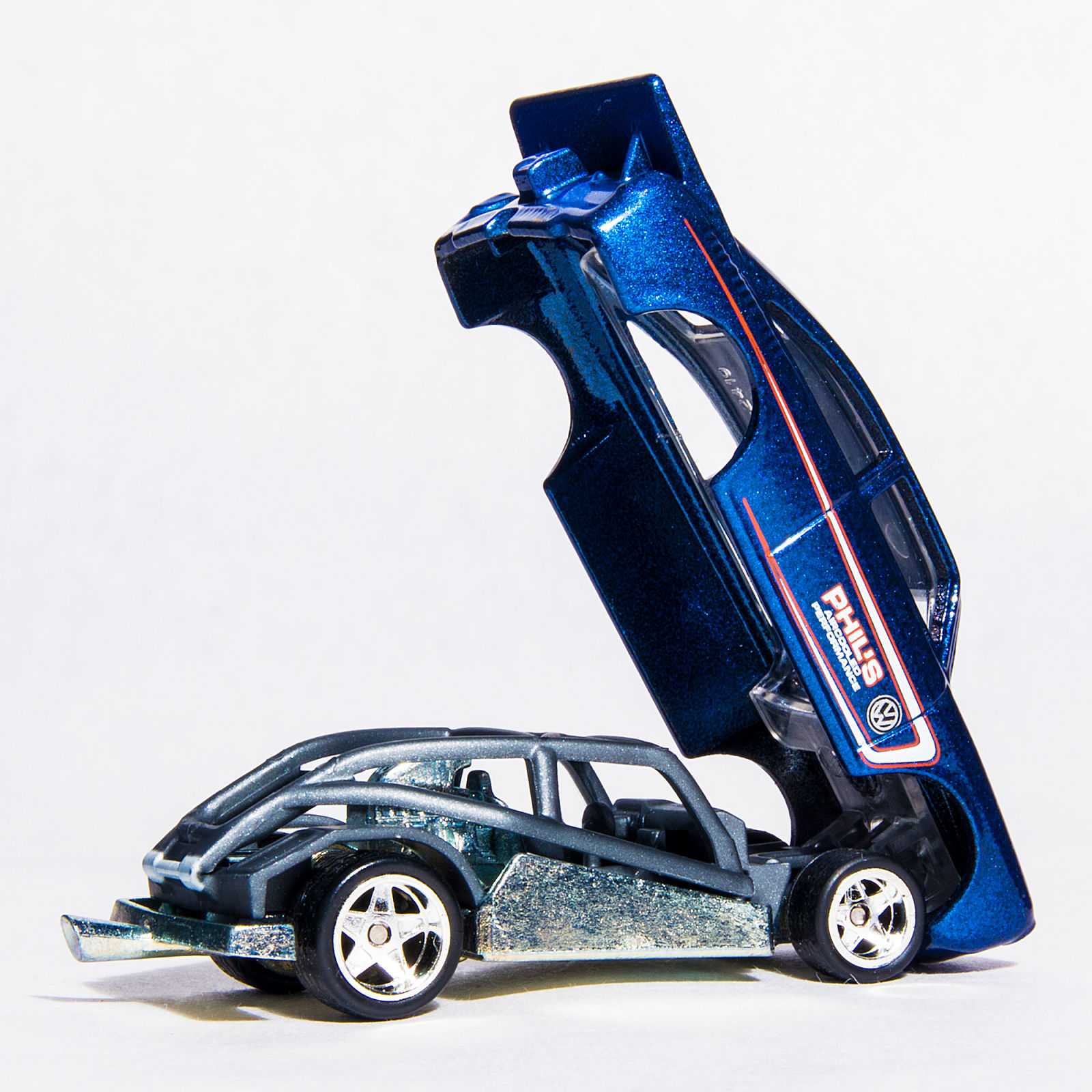 Illustration for article titled 2010 Hot Wheels Garage: 65 VW Fastback
