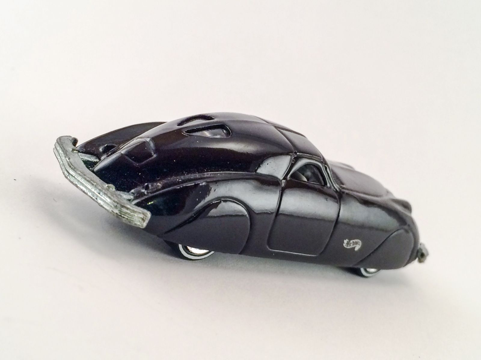 Illustration for article titled Hot Wheels Phantom Corsair
