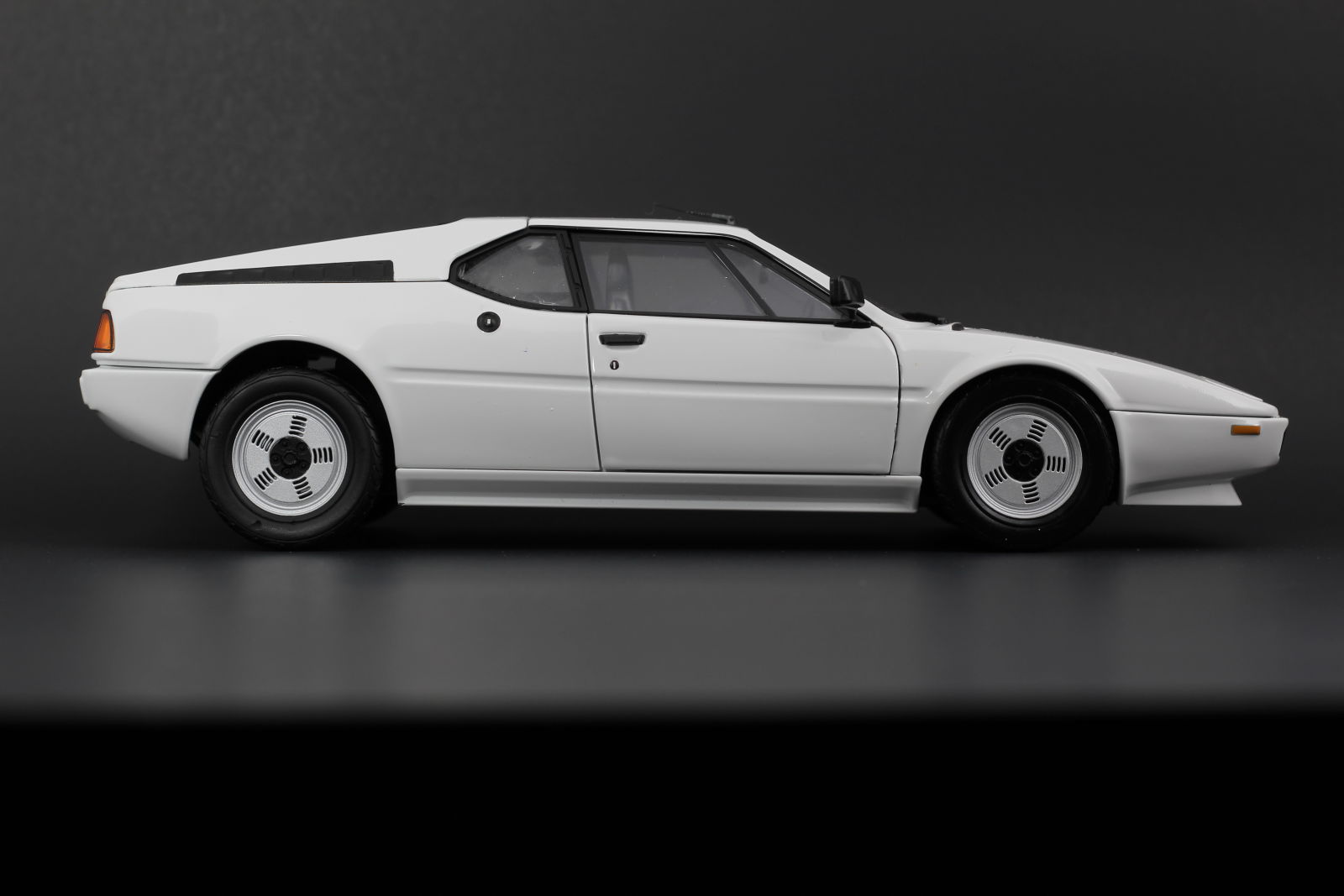 Illustration for article titled LaLD ///May: Norev BMW E26 M1
