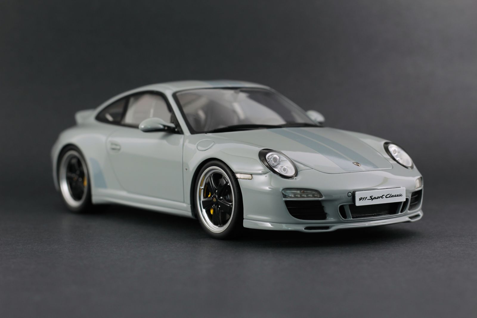 Illustration for article titled Porsche Perfection: 997 Sport Classic