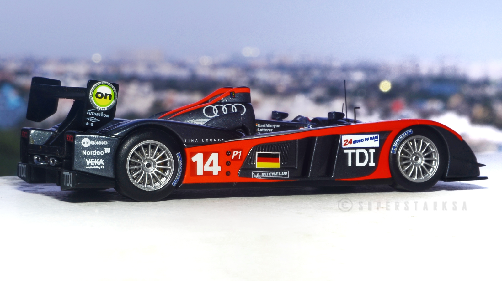 Illustration for article titled Teutonic Tuesday: 2009 Kolles Audi R10 TDI LMP1