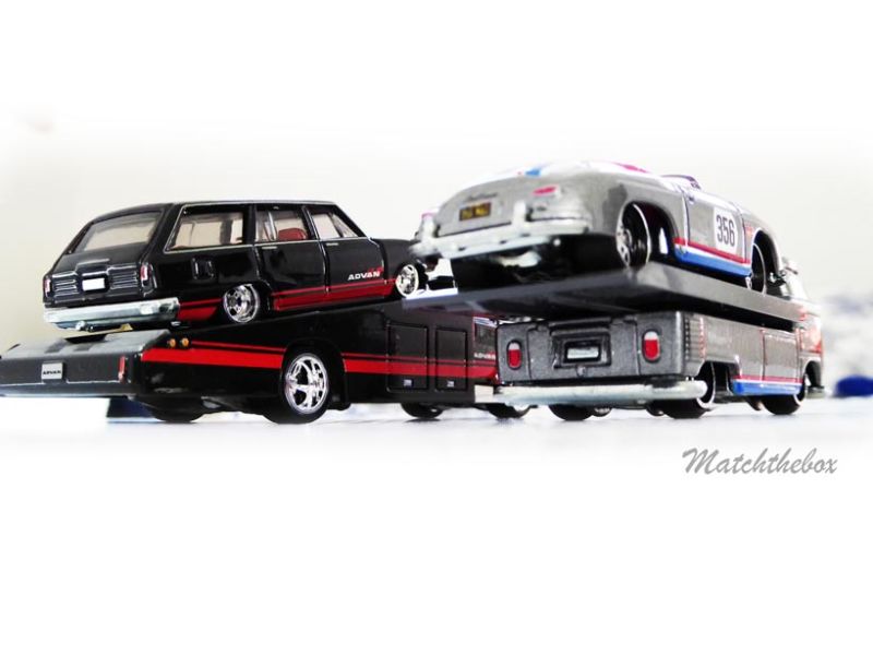 Illustration for article titled Hot Sixty 4th: Car Culture does Auto Haulin