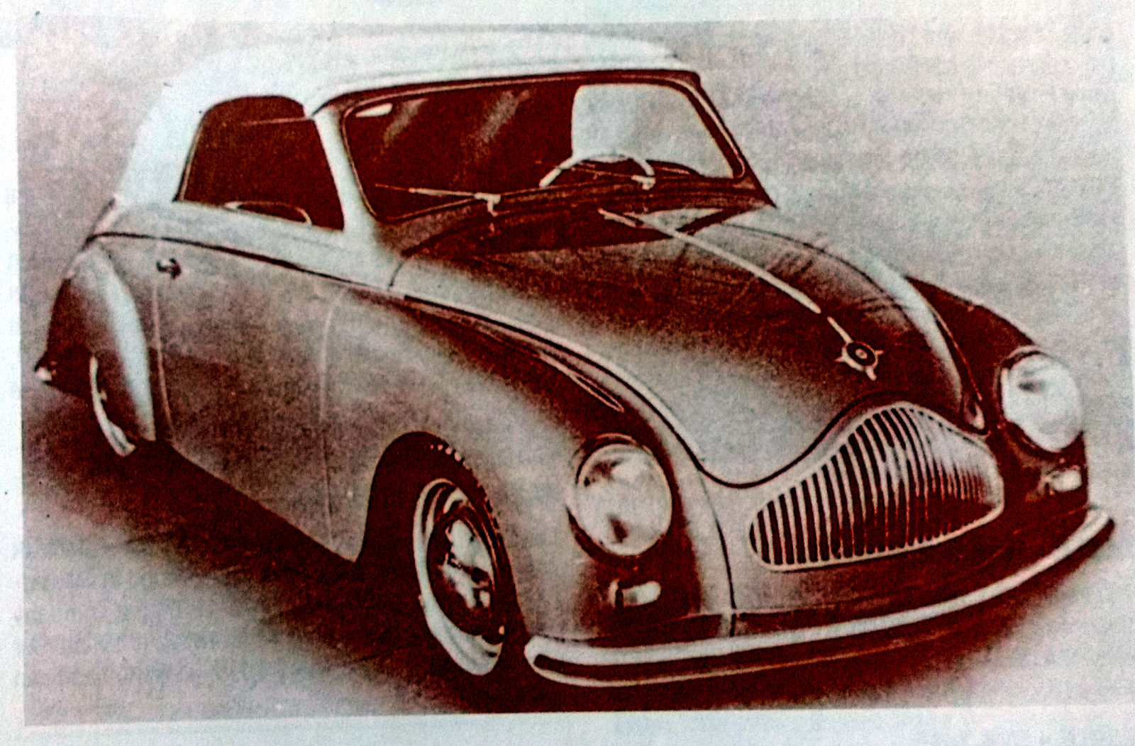 It is a 1950 Dyna-Veritas Cabriolet