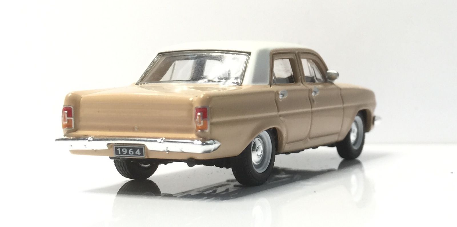 Illustration for article titled 1964 EH Holden in 1:64