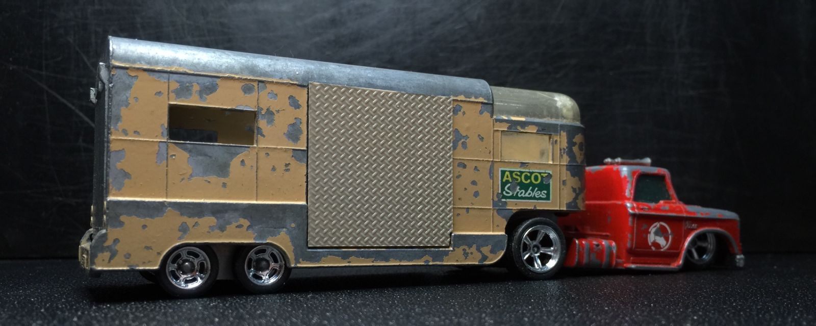 Illustration for article titled [Custom] Dodge Kew DragScort Transport