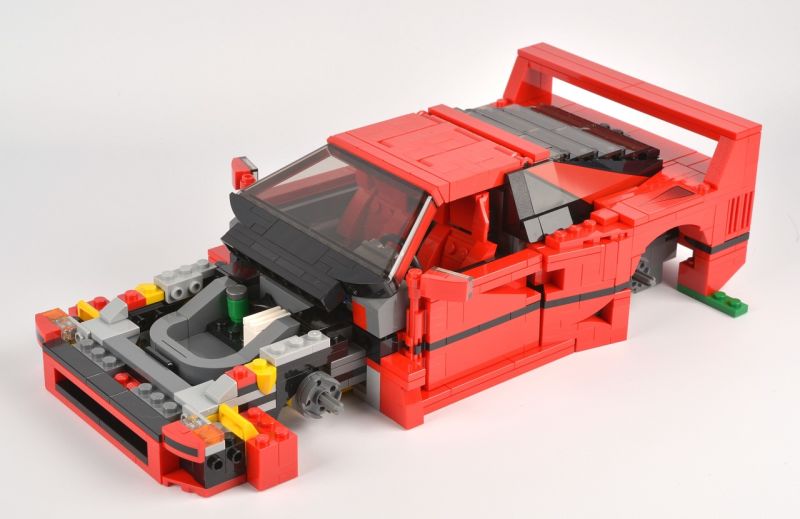 Illustration for article titled This Is What Ninety Dollars Worth of LEGO Ferrari F40 Will Get You