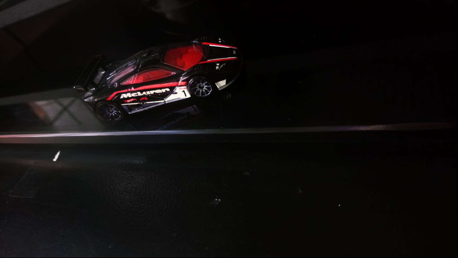 Illustration for article titled Kingship | Hot Wheels McLaren F1 GTR | Studio Diecast