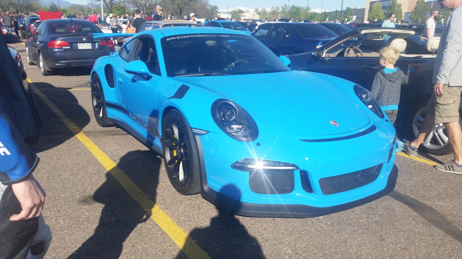 GT3 RS.  Those fender vents..... 