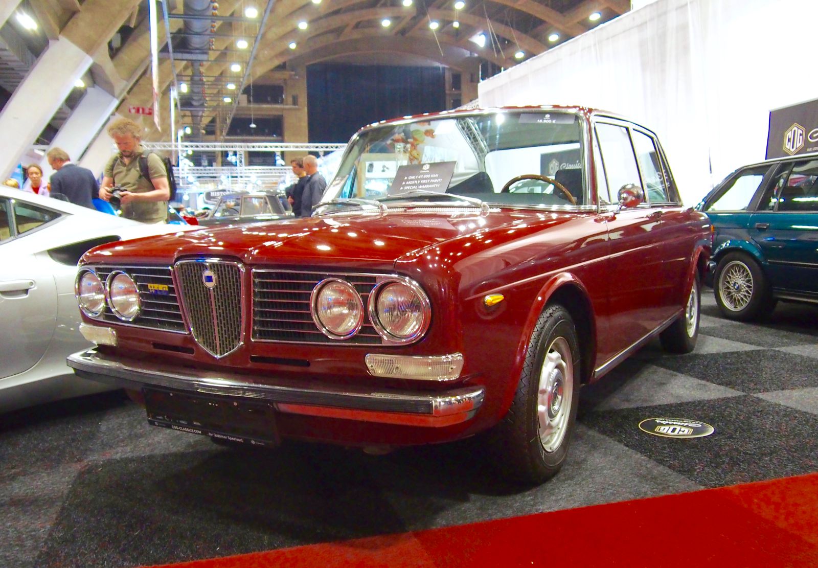 1972 Lancia 2000 Berlina. This car looks like it was built 10 years earlier. It is pretty, though.