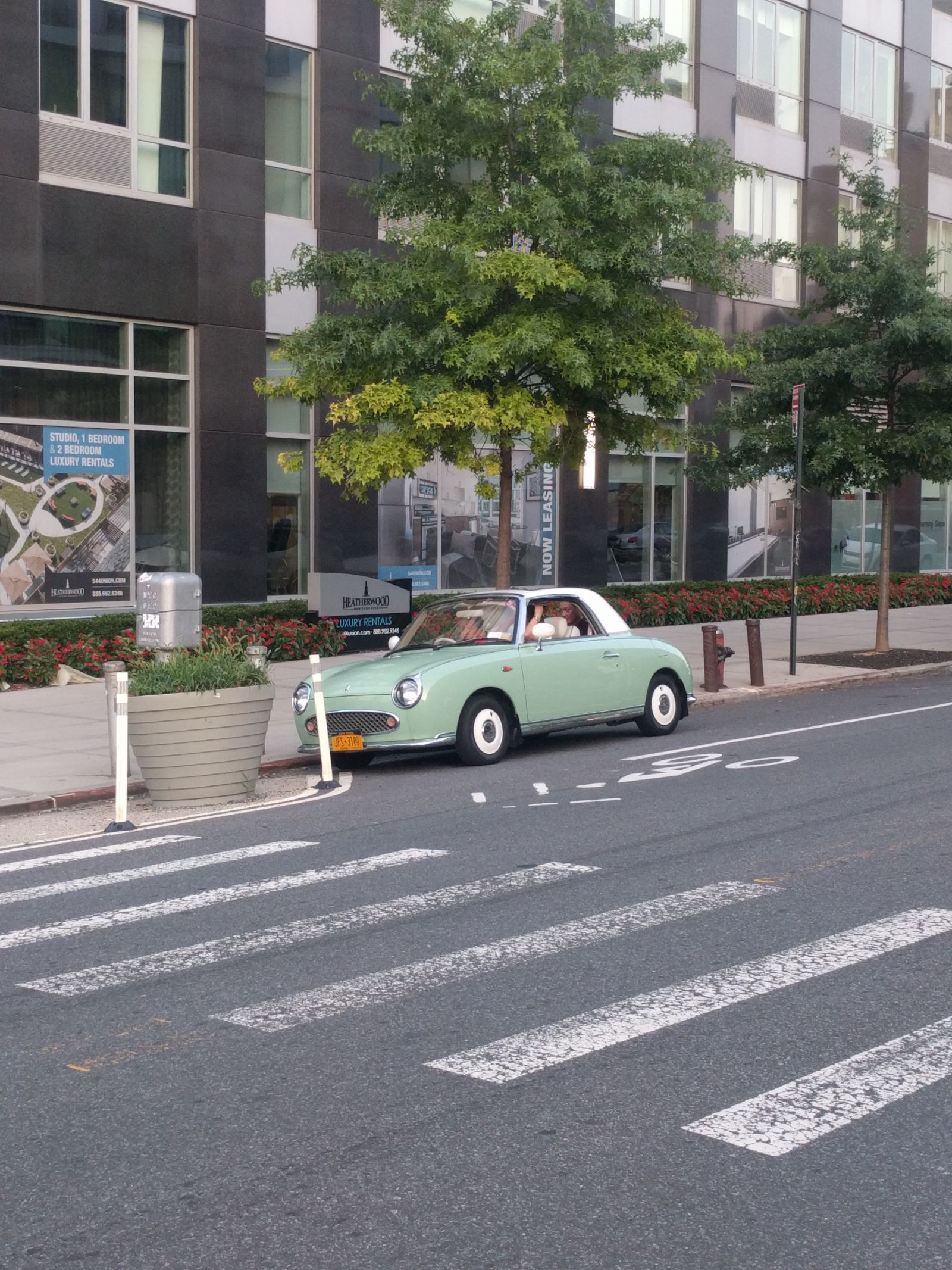 Illustration for article titled Spotted in Brooklyn: a Nissan Figaro!