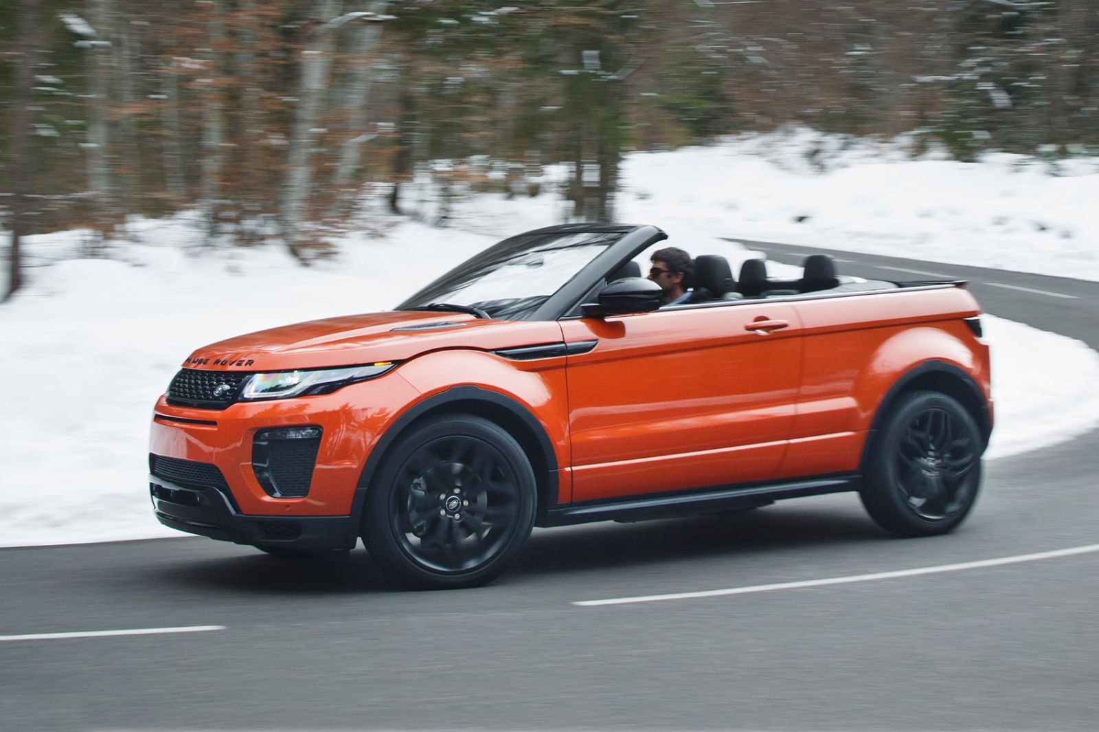 Illustration for article titled Hour Rule: Range Rover Evoque Convertible Edition
