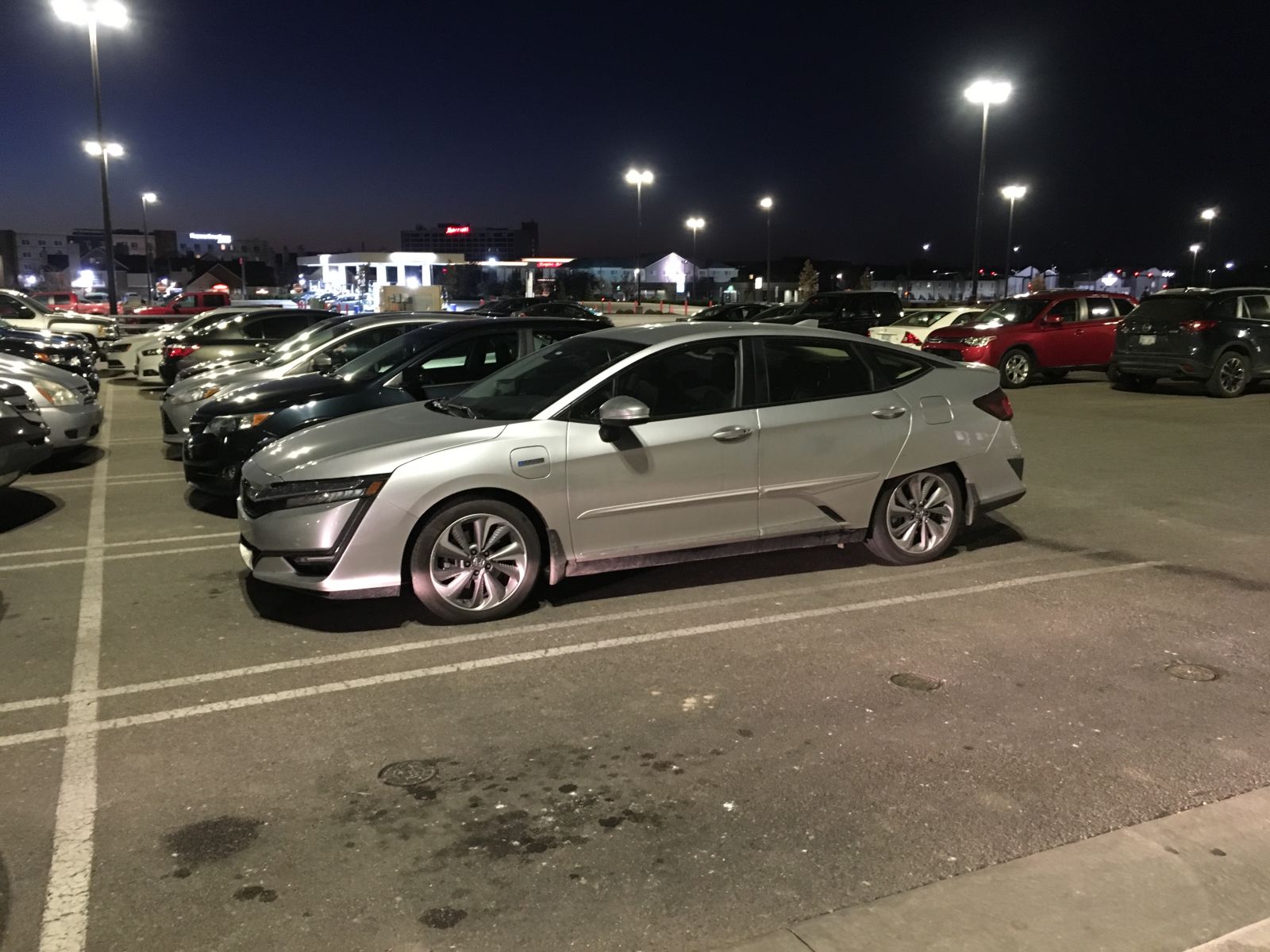 Illustration for article titled Saw my first Honda Clarity tonight