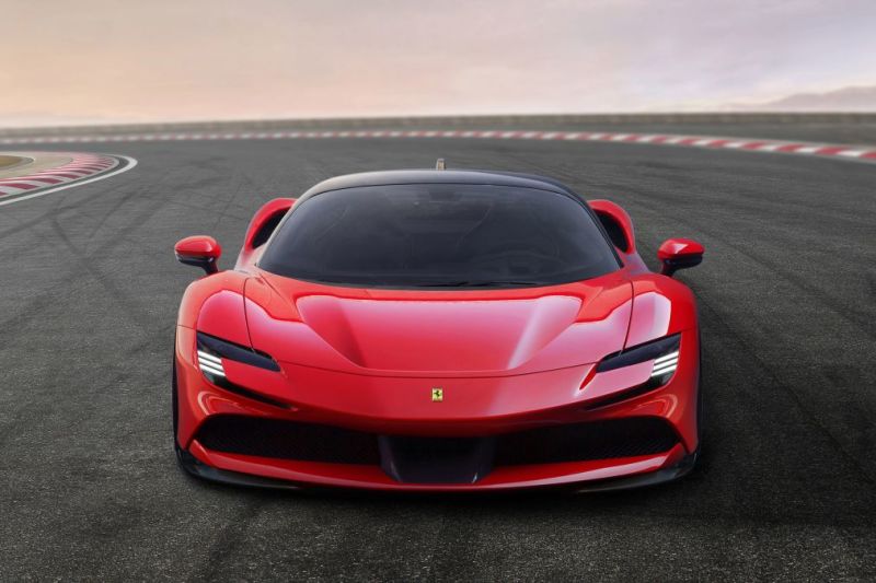 Illustration for article titled HOLY HELL THE NEW FERRARI SF90 STRADALE LOOKS GOOD!