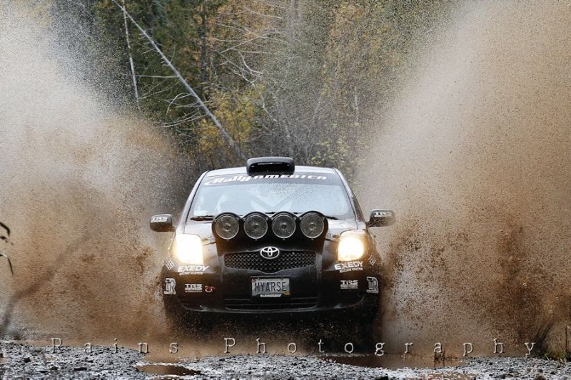 Illustration for article titled Rally Photos of the Day: Oversize edition