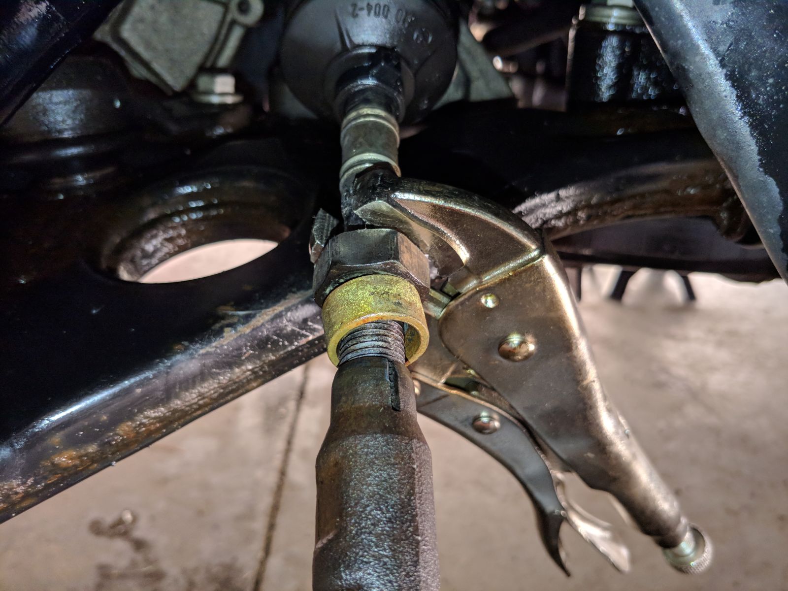 Illustration for article titled Wrenching help required: stuck tie rod end Update: SUCCESS!
