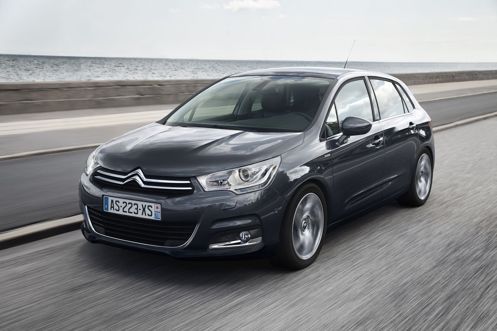 Illustration for article titled Citroën is morphing the C4 into some sort of crossover
