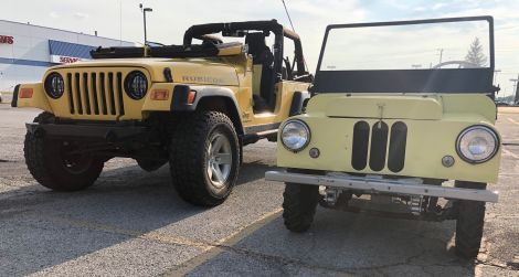 My beloved Jeep LJ for size comparison and because purty 