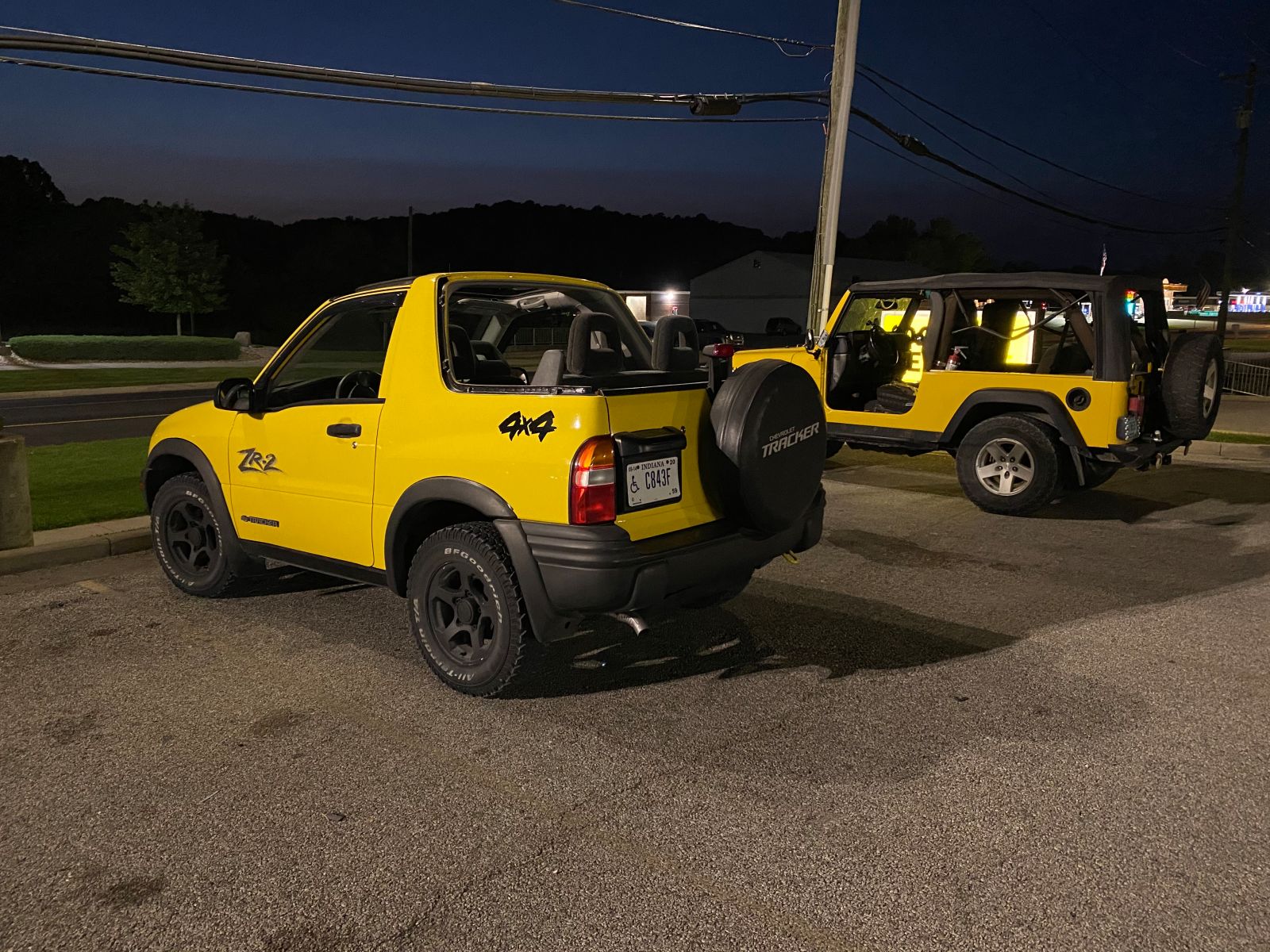 Illustration for article titled My Jeep made a friend tonight