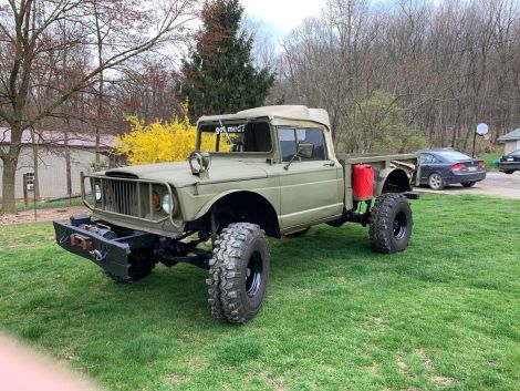 This is the glorious M715 that popped up in Maryland in April, the worst possible time for me to discover it because COVID. I’ll always miss you, truck of my dreams.