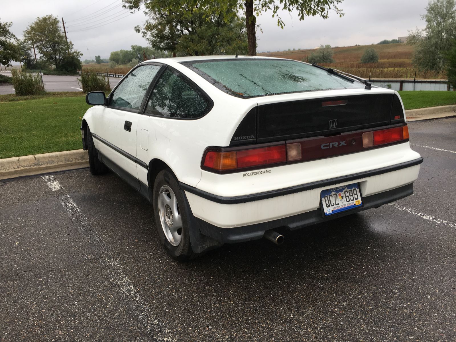 And now to cleanse your palate, this minty-fresh Honda CRX Si that showed up in my office parking lot this week.