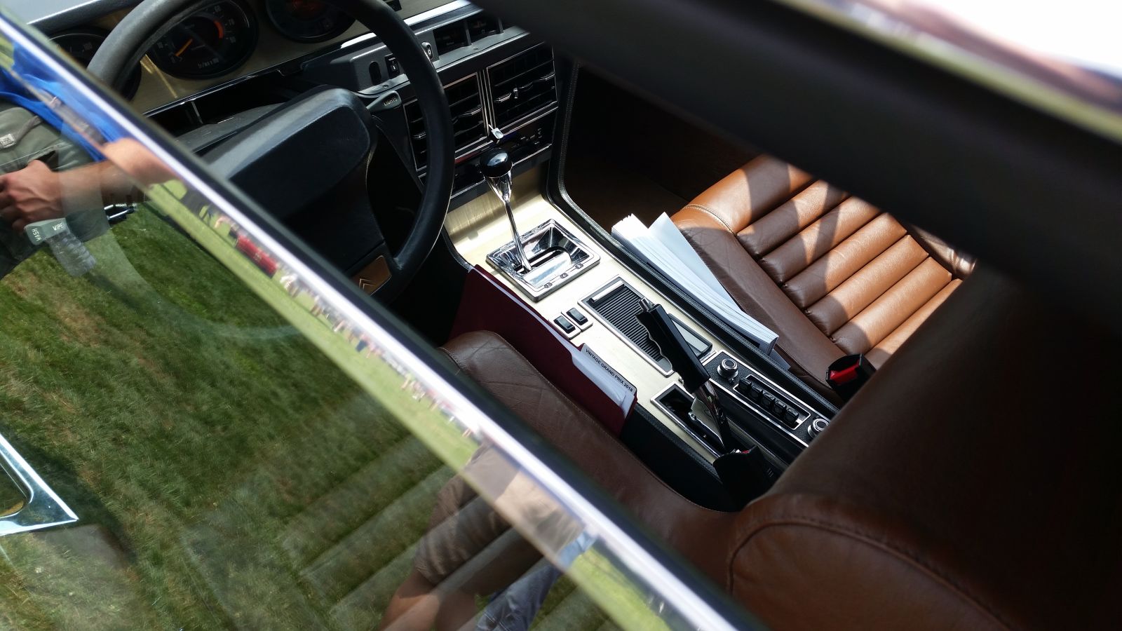 The 5-speed shifter of the above SM