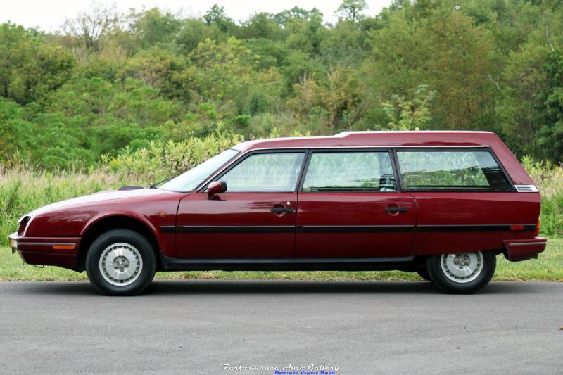 Illustration for article titled For Your Consideration: The 1988 Citroen CX25TRI Estate