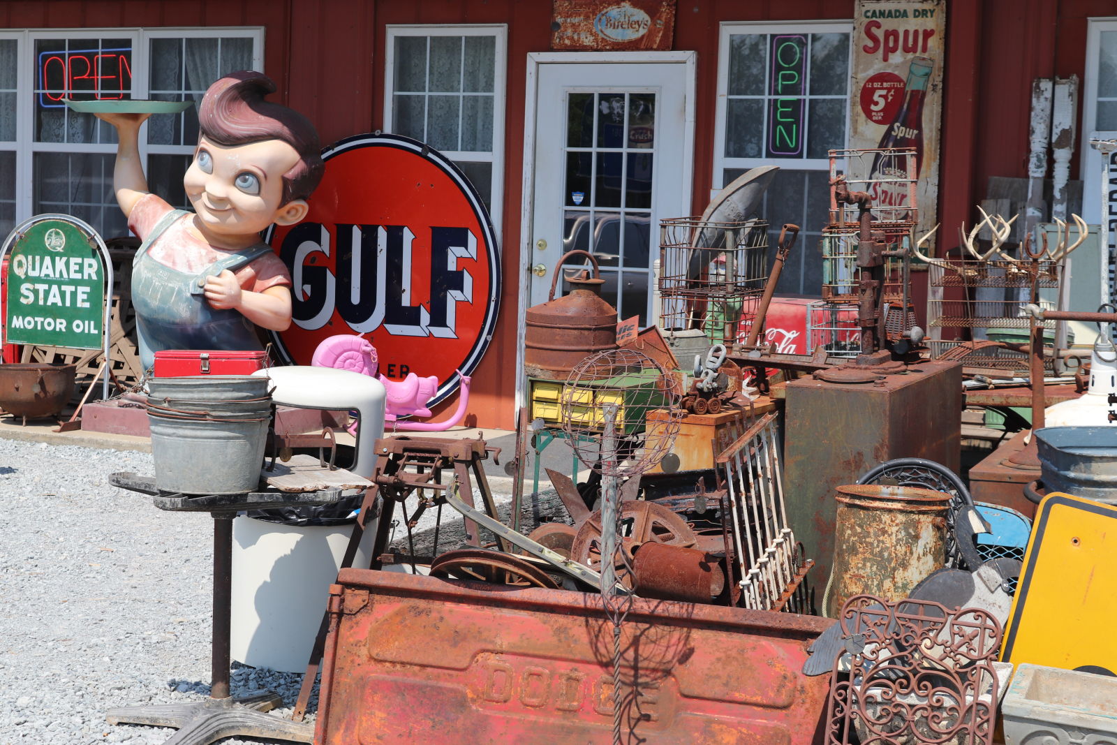 Some antique shop along the interstate