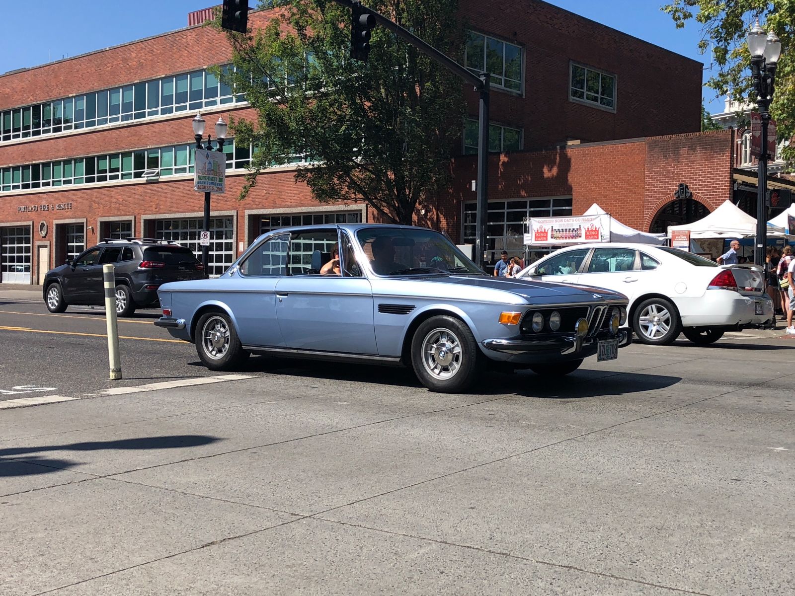 This beautiful BMW 3.0 CSi, which I already posted, great to see. I actually saw a second one in white with gold honeycomb wheels.