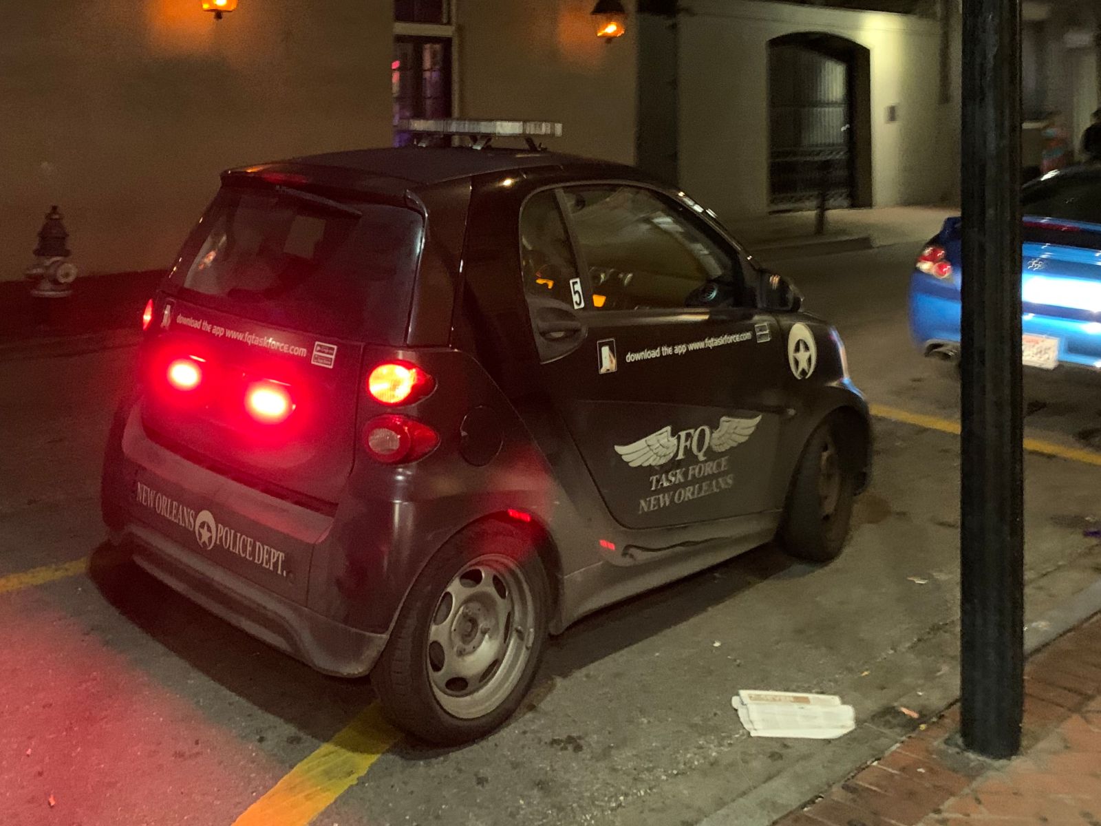 Illustration for article titled I Present to You: French Quarter Police smart Fortwo