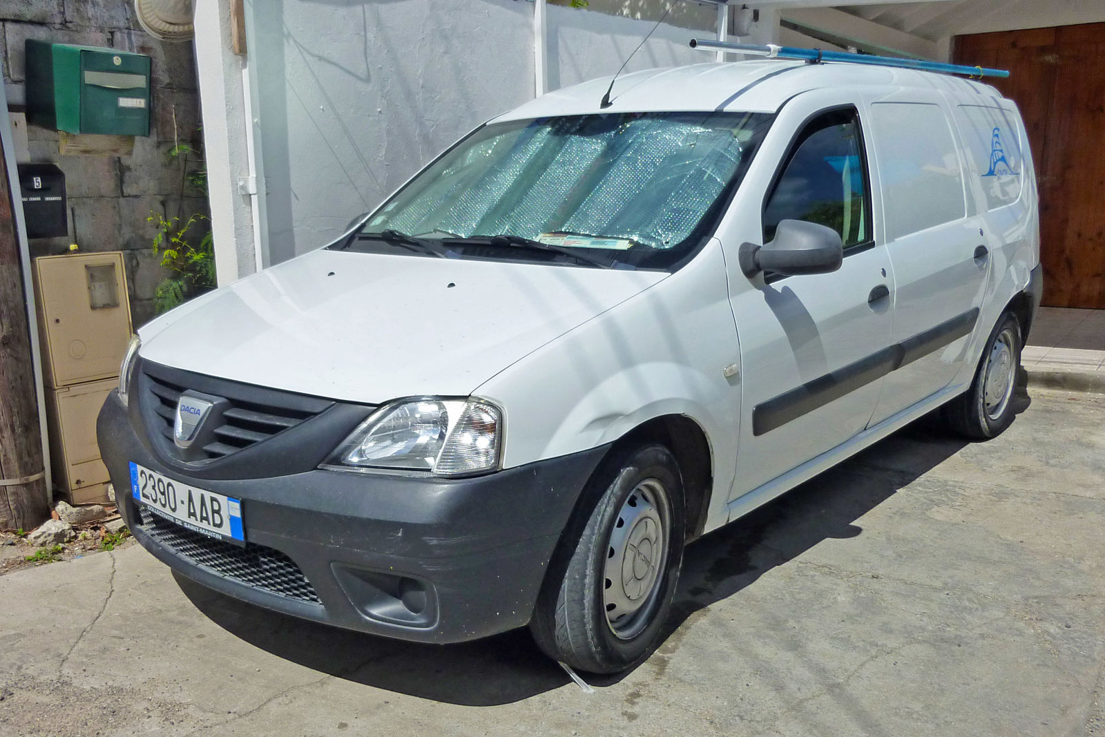 Dacia van