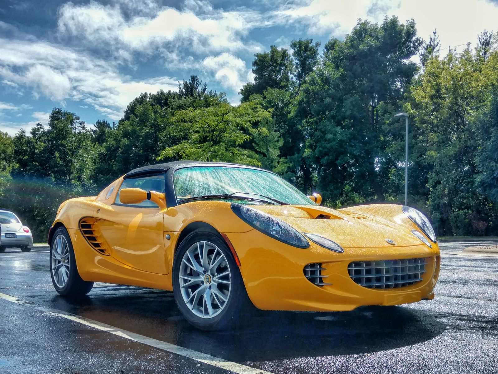 Illustration for article titled My coworker who drives this Elise is in for some unpleasantness (NOW WITH AFTERNOON WEATHER UPDATE)
