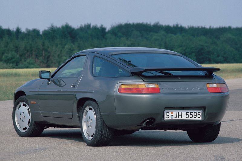 Illustration for article titled The Genesis GV70 is a Porsche 928