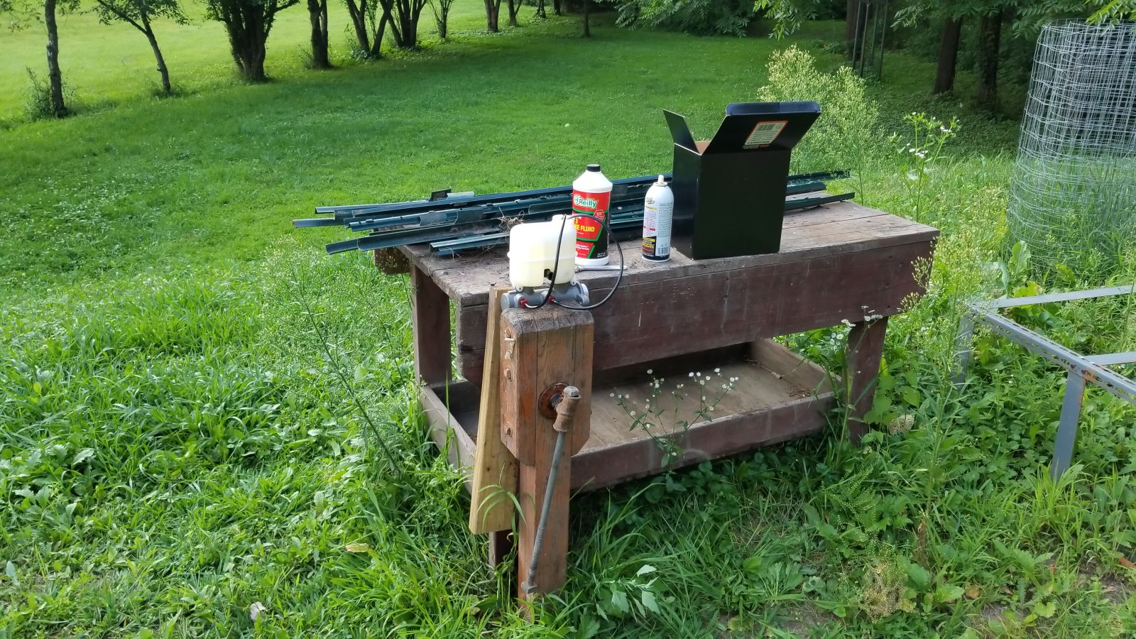 Bench bleeding in the great outdoors. I really need to finish cleaning my garage.