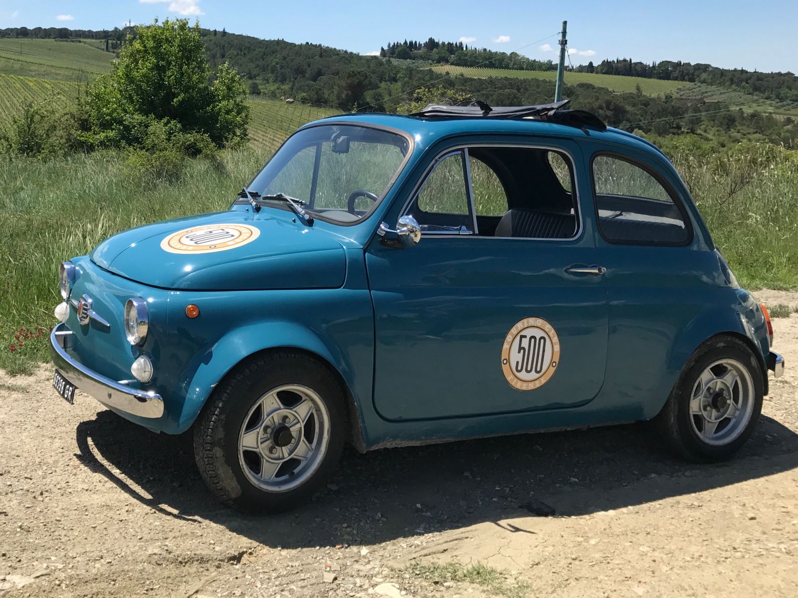 Driving this little guy around the Tuscan hills is the automotive equivalent of a Swedish massage. Tranquil relaxation.