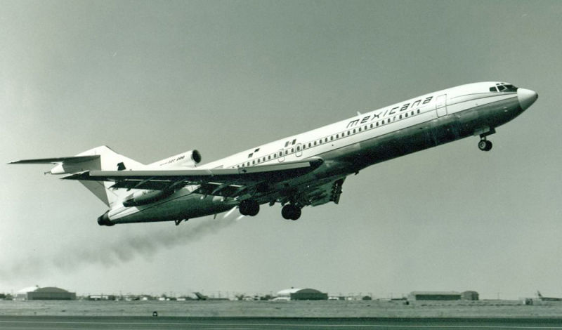 For operations from high altitude airports in high temperatures such as Mexico City, the 727-264 had provisions for a rocket-assisted takeoff (Author unknown via)