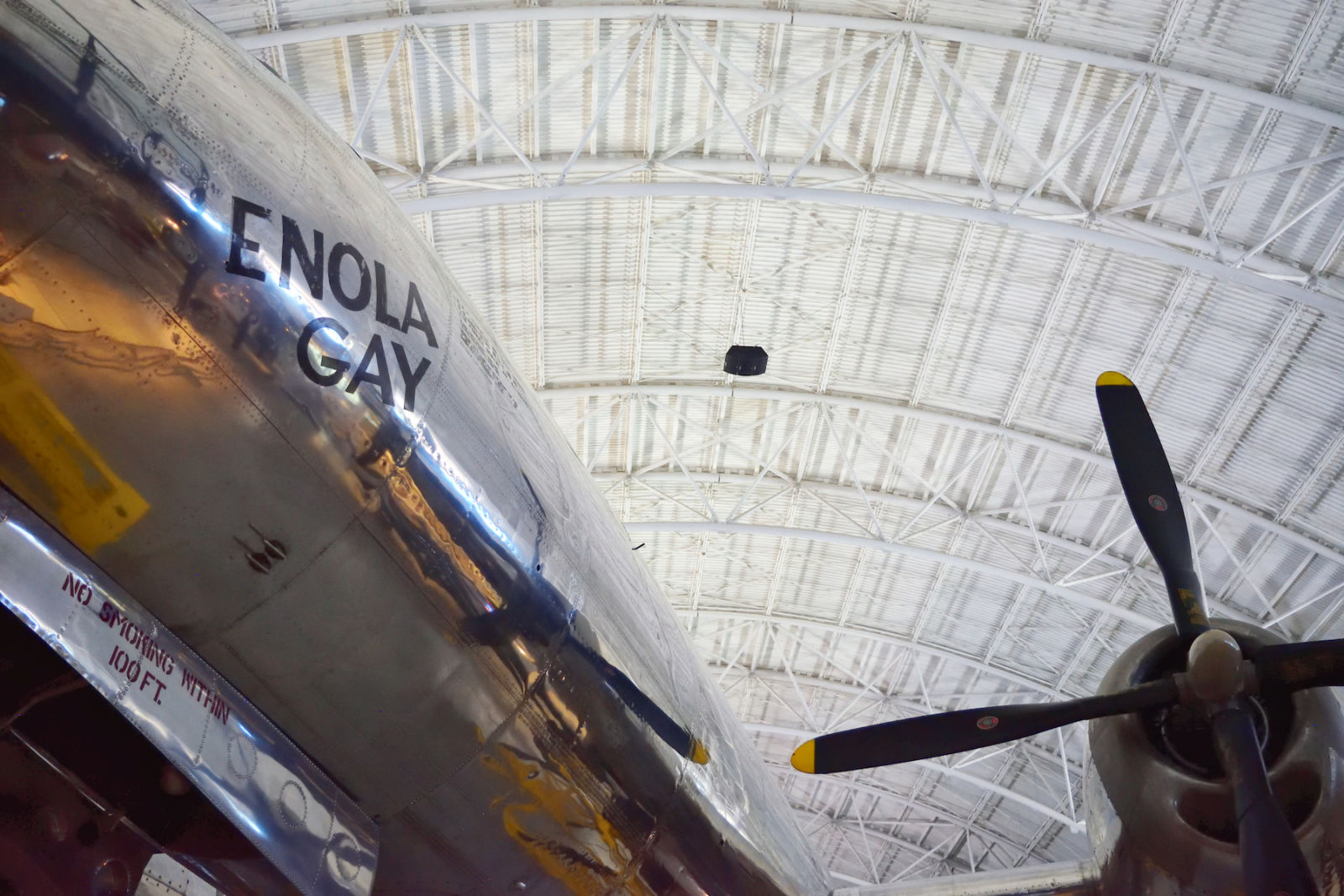 Illustration for article titled Air  Space Museum: Enola Gay