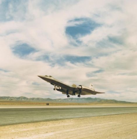 Article 124 taking off from Groom Lake