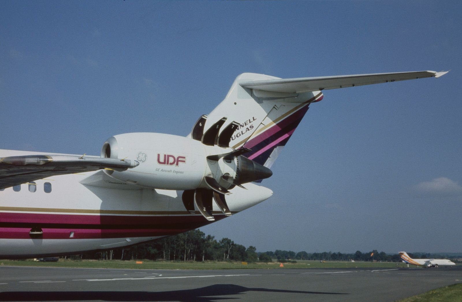 The GE36 UDF prototype installed on the same MD-80 testbed