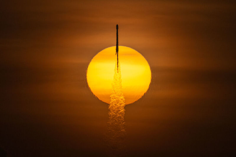 Sunrise launch of a SpaceX Falcon 9