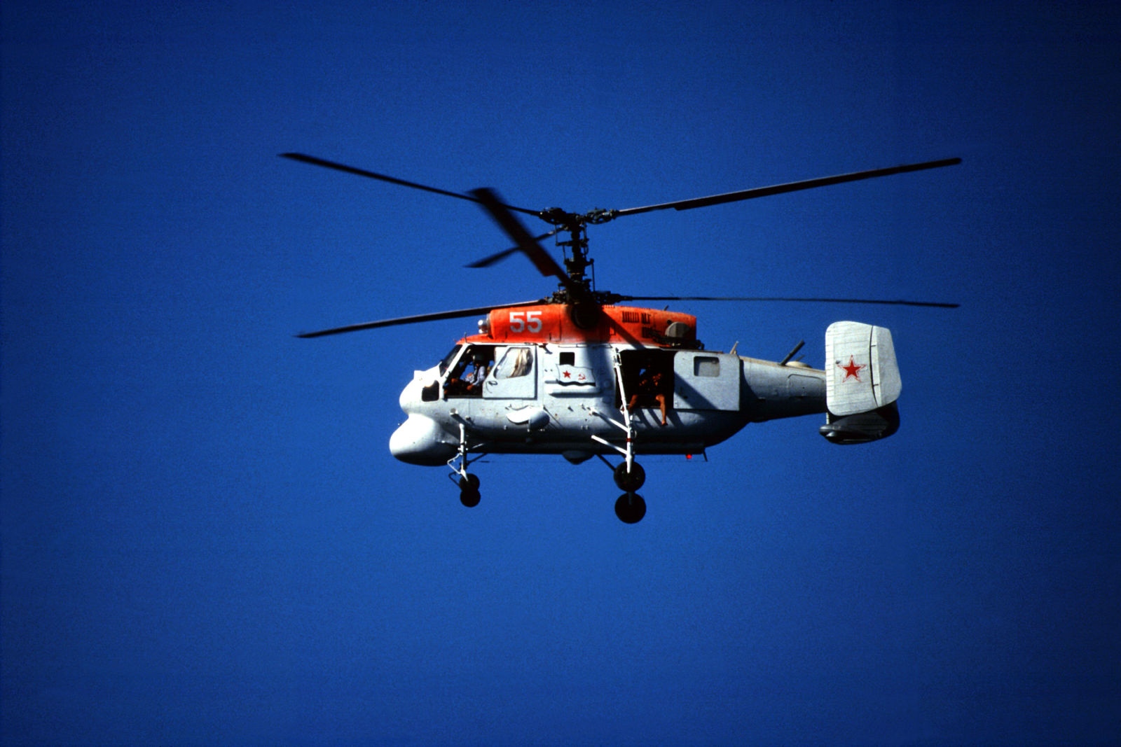 A Ka-25PS “Hormone-C” of the Soviet Navy in 1987