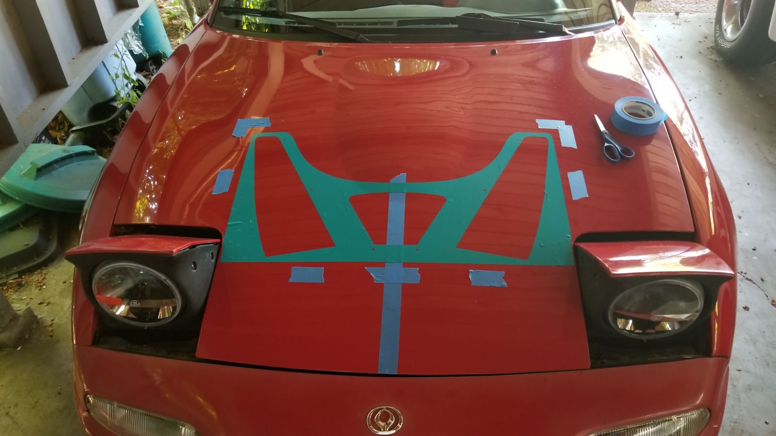 I *ALMOST* fucked up the decal irreversibly. Managed to save it, but there are definitely a couple creases and stretch marks