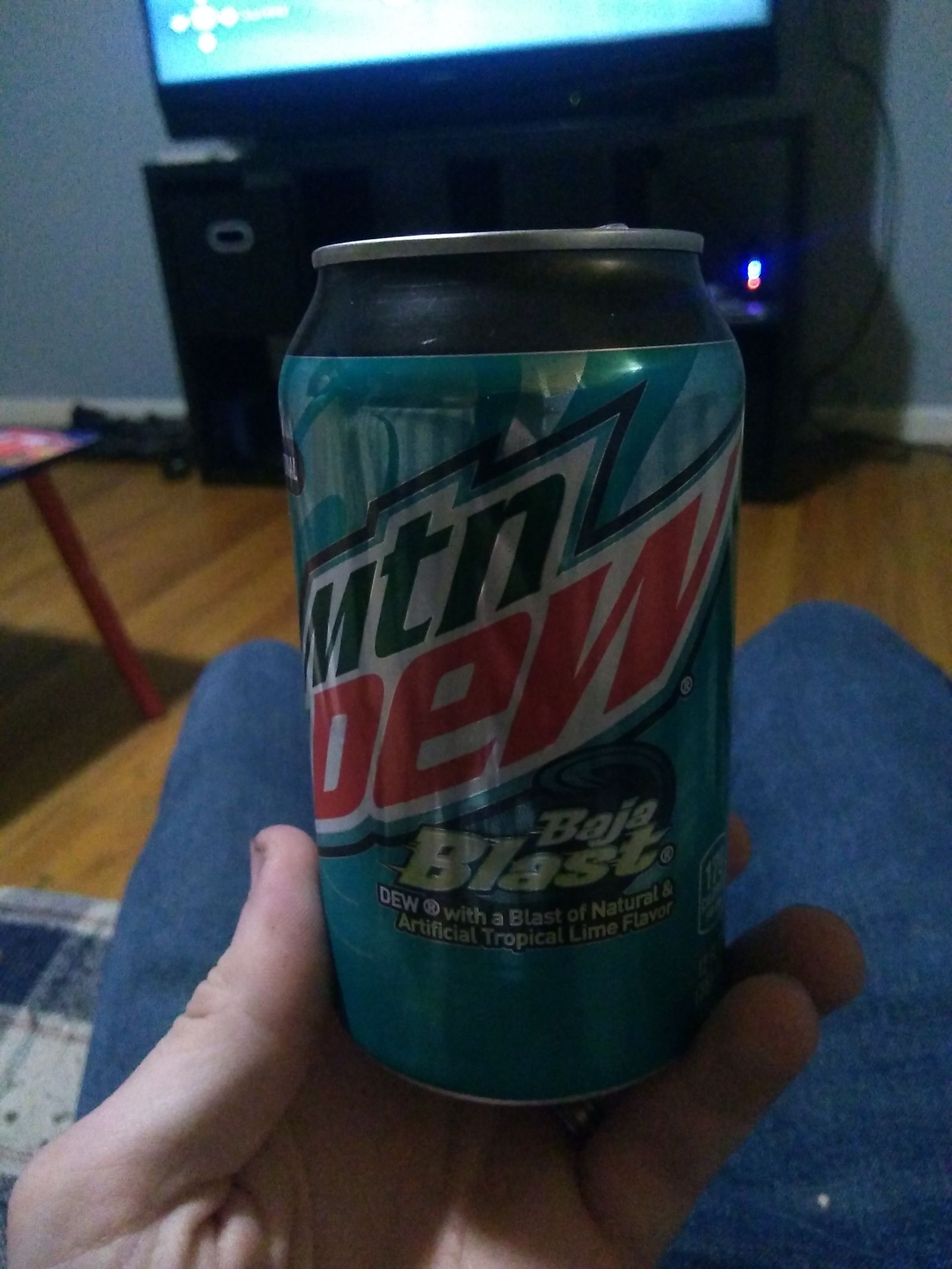 Illustration for article titled Im drinking Baja Blast out of a can