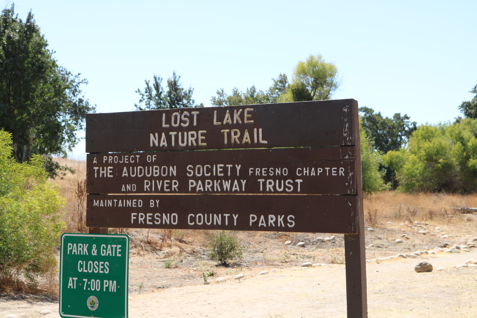 Illustration for article titled Lost Lake Park Photodump.