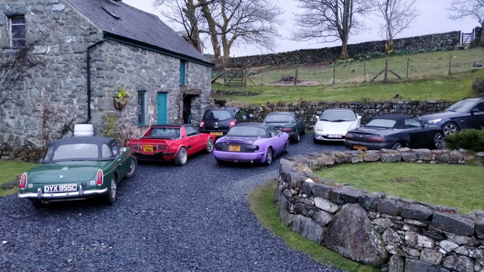 4muddyfeet’s MGB, the X1/9, Twingotamer’s Twingo, my sister’s purple 5, my mate’s turbo 5, Out with a W’s MR2, my MGB driven by my other mate, and Klaus Schmoll’s E60 :) many missing from the pic, but it was difficult to get everyone in!
