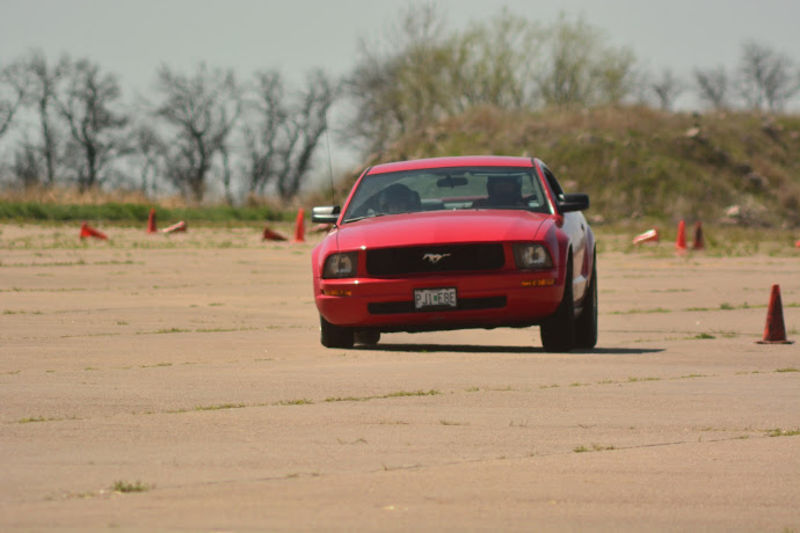 Illustration for article titled That time I Autocrossed my sisters Mustang