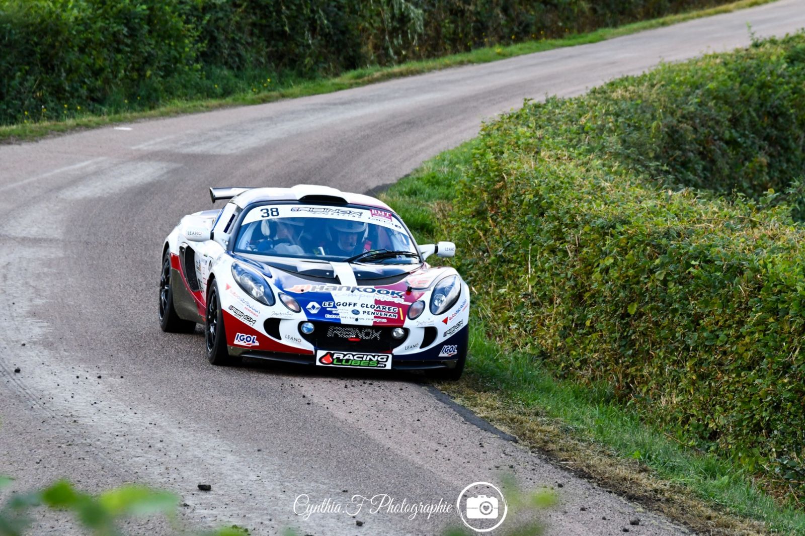 Illustration for article titled Lotus Exige rallying  daily Alpine and Porsche fixes