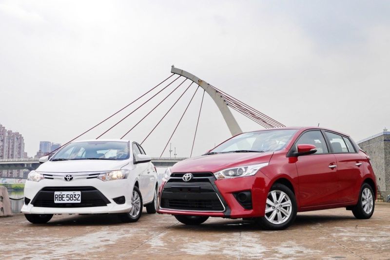 Vios on the left, Yaris on the right.