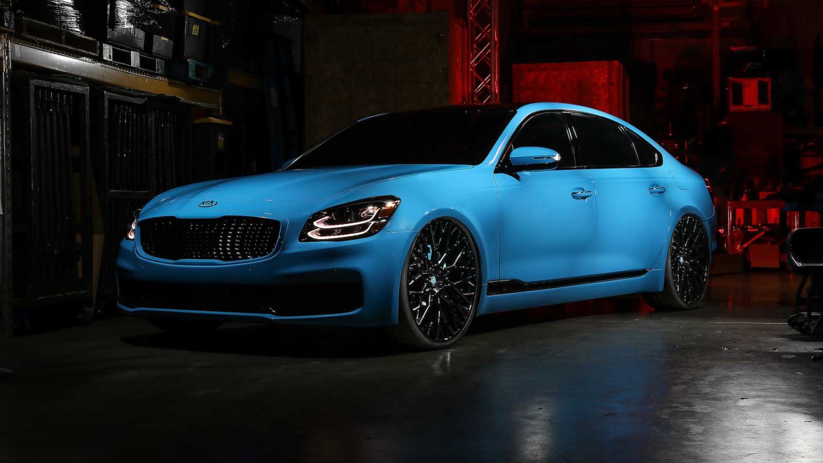Illustration for article titled Kia K900 Smurf edition from SEMA